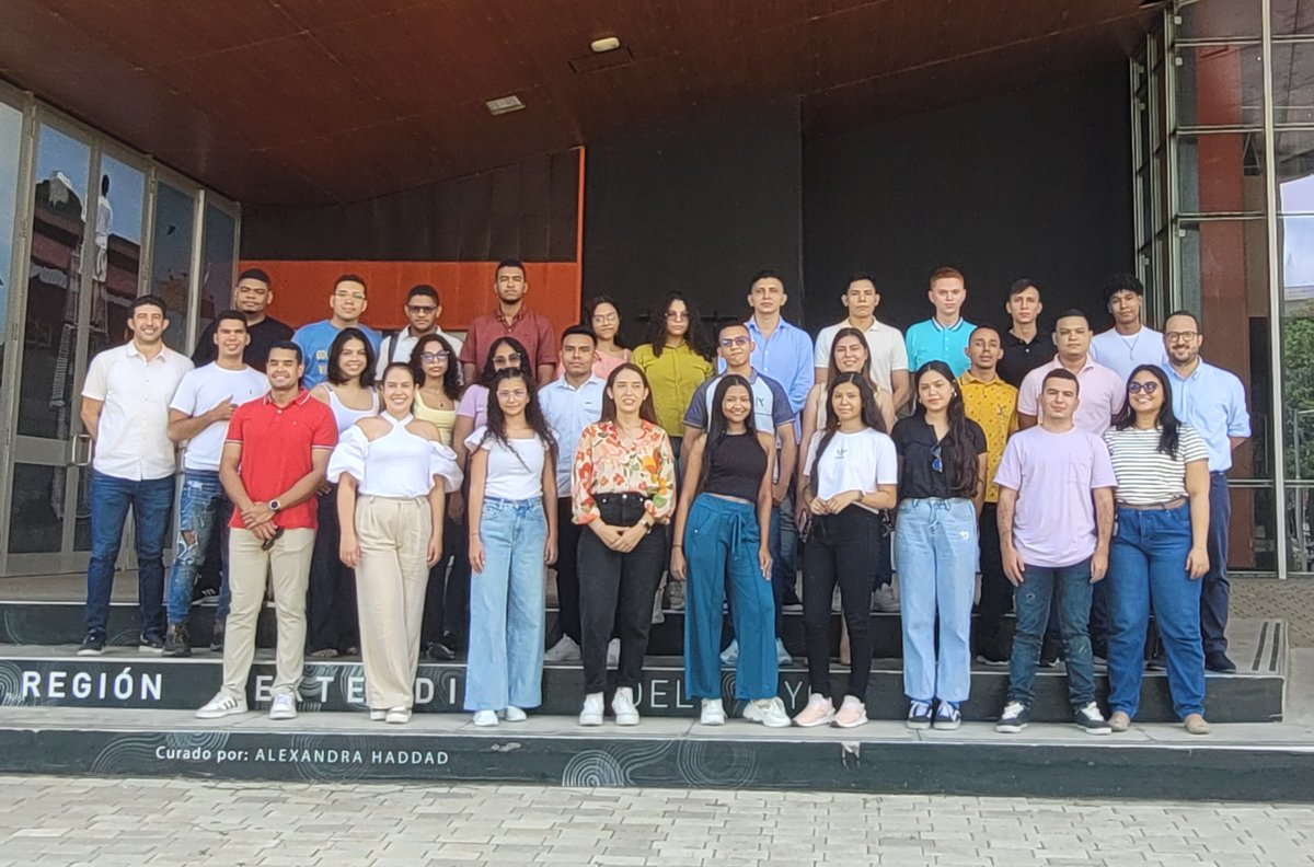 BancoRepublica's tweet photo. Hoy inició el Curso de Banca Central de manera presencial en la región Caribe, en la @UninorteCO y virtual para las demás regiones. Durante 2 semanas, 60 estudiantes de todo el país estarán profundizando en temas relacionados con la política monetaria y el entorno macroeconómico. https://t.co/8qiBqpYnFI