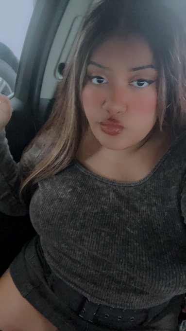 Silent sends are the best way to get my attention 💸🤭  &bull; findom finD finsub beta simp goon paypig relapse