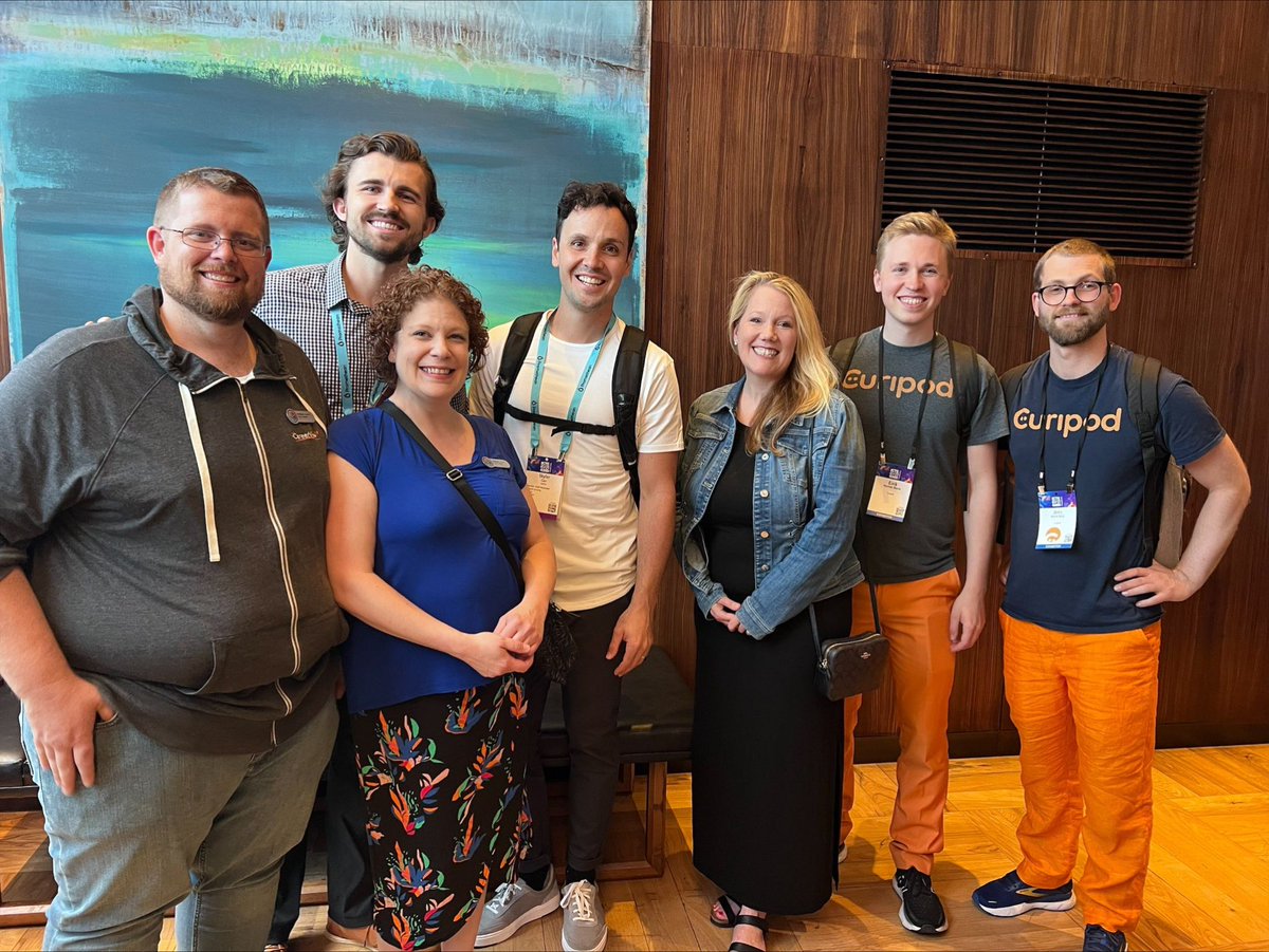 bemorecolorful's tweet photo. Here are a few photos of our time at #ISTELive with @HTCVIVE and other friends in #Philadelphia! We're so thankful to have had the opportunity to connect with attendees, exhibitors, media outlets, and fellow #SETDAEmergingPartners. #ISTE #HTCVIVE #VR #EdTech #XRA #CareerViewXR https://t.co/dQJ99REspS
