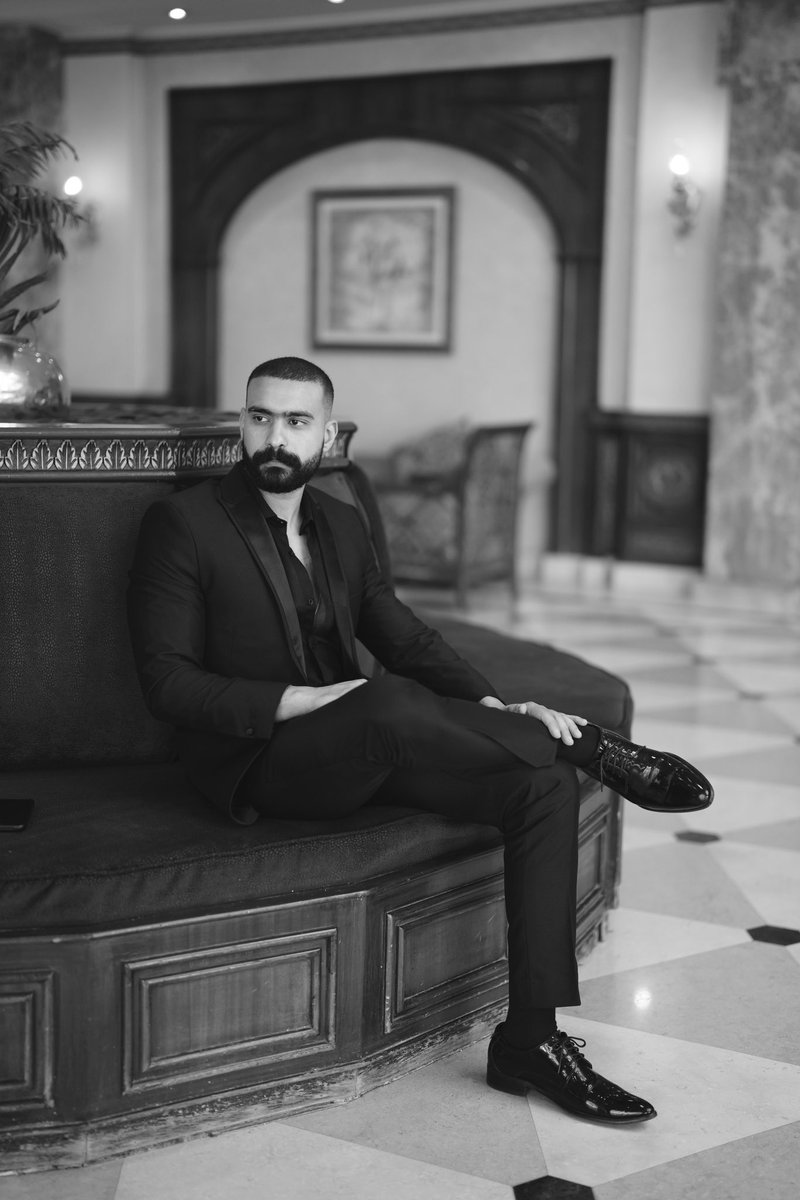 ma7moud7esen's tweet photo. Black is my new fav 🖤🖤 https://t.co/Cd66stCs4A