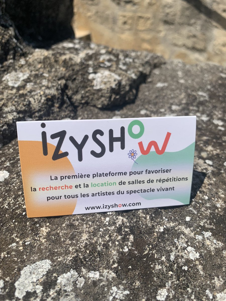 Dans la fournaise d’ #Avignon <a href="/izyshow1/">IZYSHOW</a> est toujours présent pour accompagner les artistes afin de développer le choix des salles de répétition. 
izyshow.com