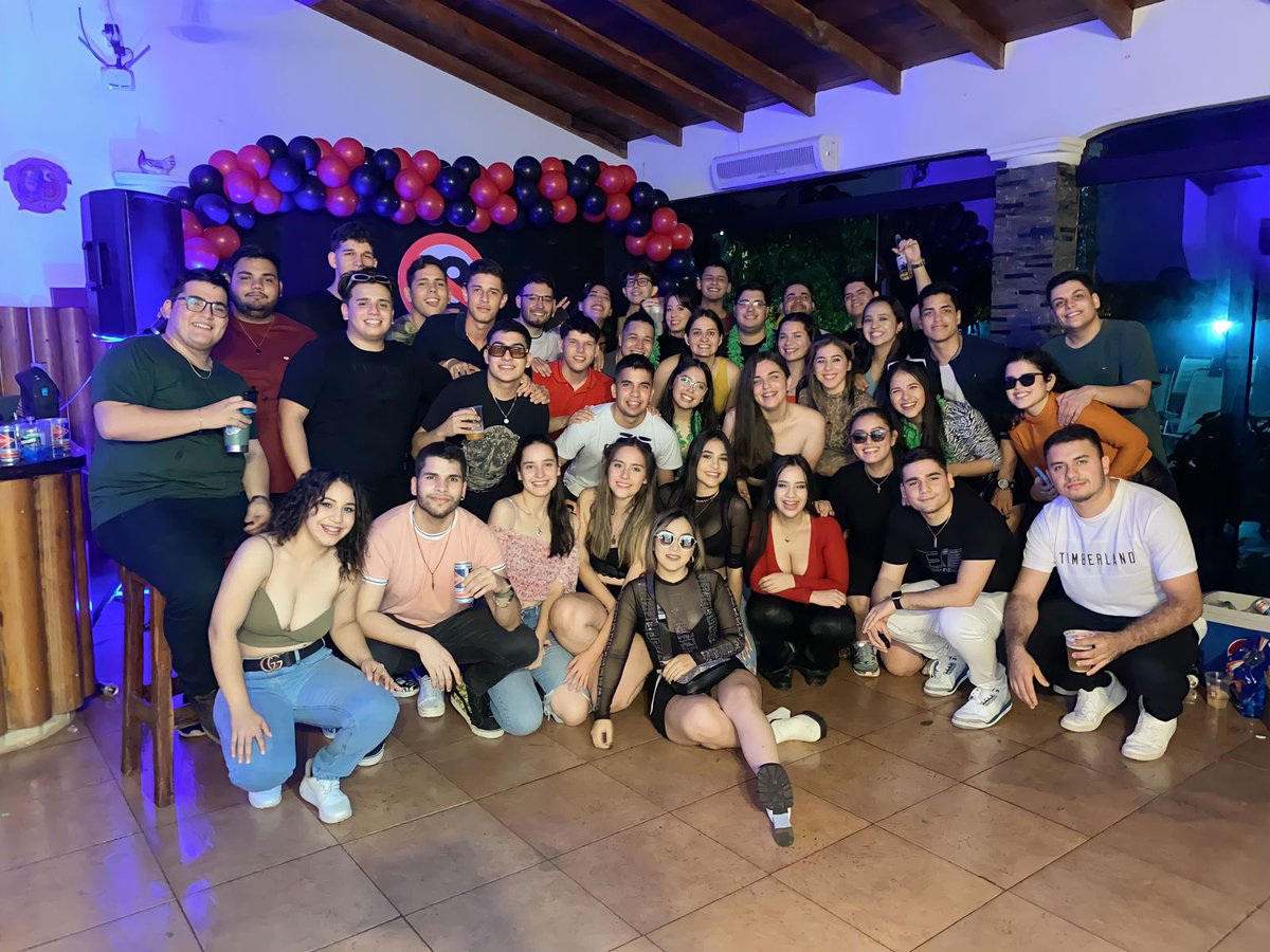 promo2018_ceic's tweet photo. 5 años después, esto es lo que mejor nos sigue saliendo 🫣🔞 https://t.co/agfWTumnHS