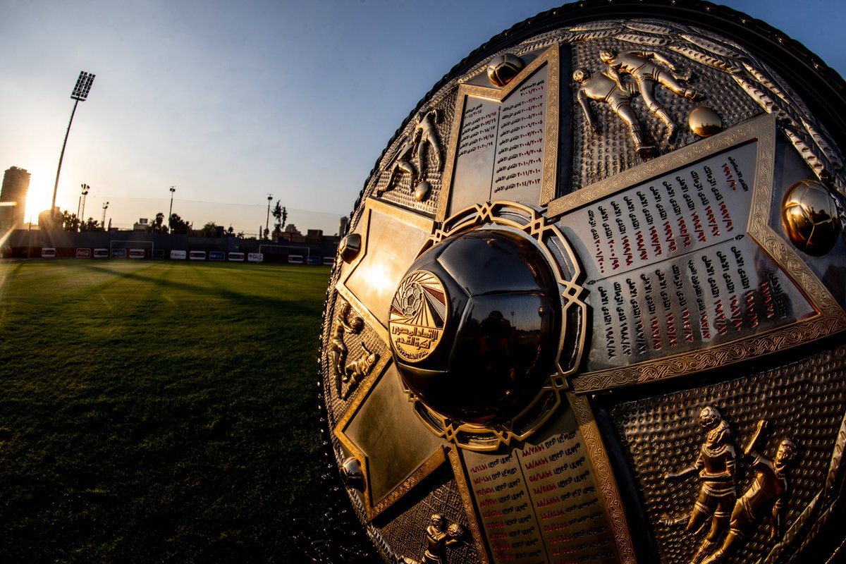 AlAhly's tweet photo. أَنا البَطَلُ الَّذي خُبِّرتَ عَنهُ .. وَذِكري شاعَ في كُلِّ الأَفاقِ 🦅 https://t.co/isKIMcYaRK