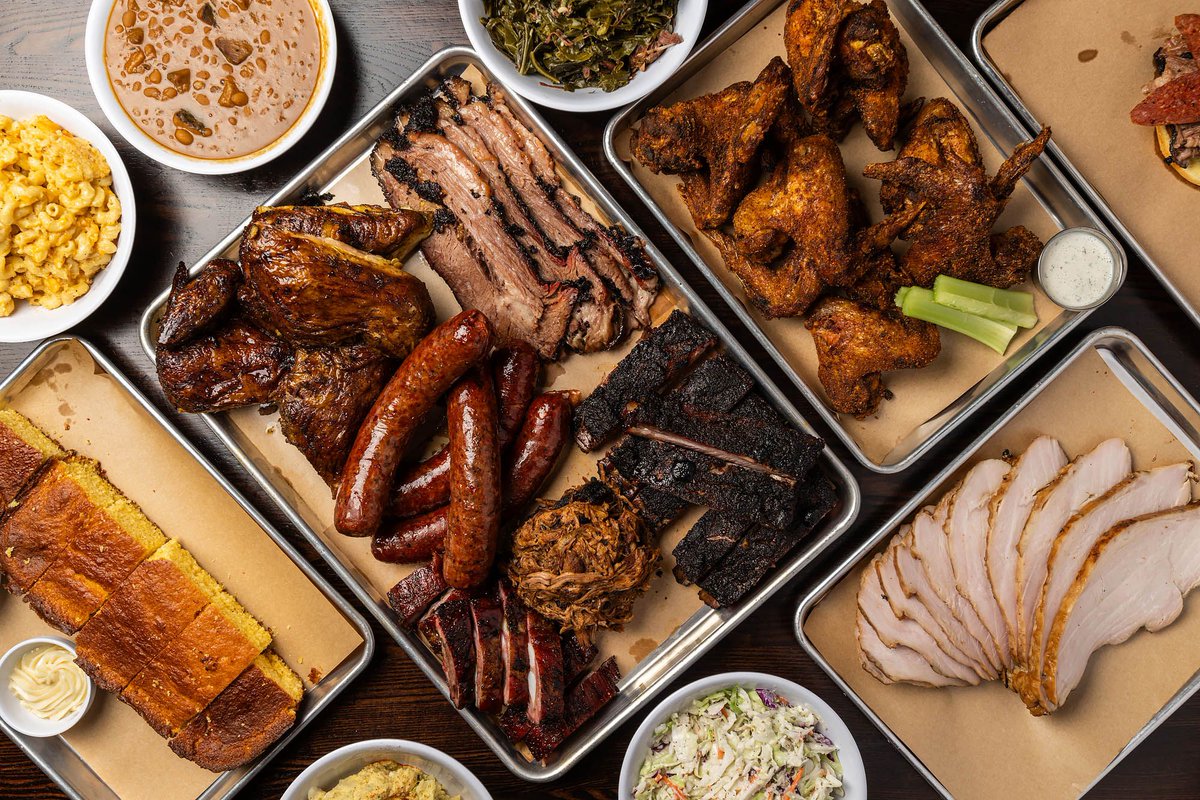 James Beard award-winning cookbook author and Texas-style pitmaster Kevin Bludso smokes up Santa Monica with a shiny new barbecue restaurant la.eater.com/2023/7/10/2379…