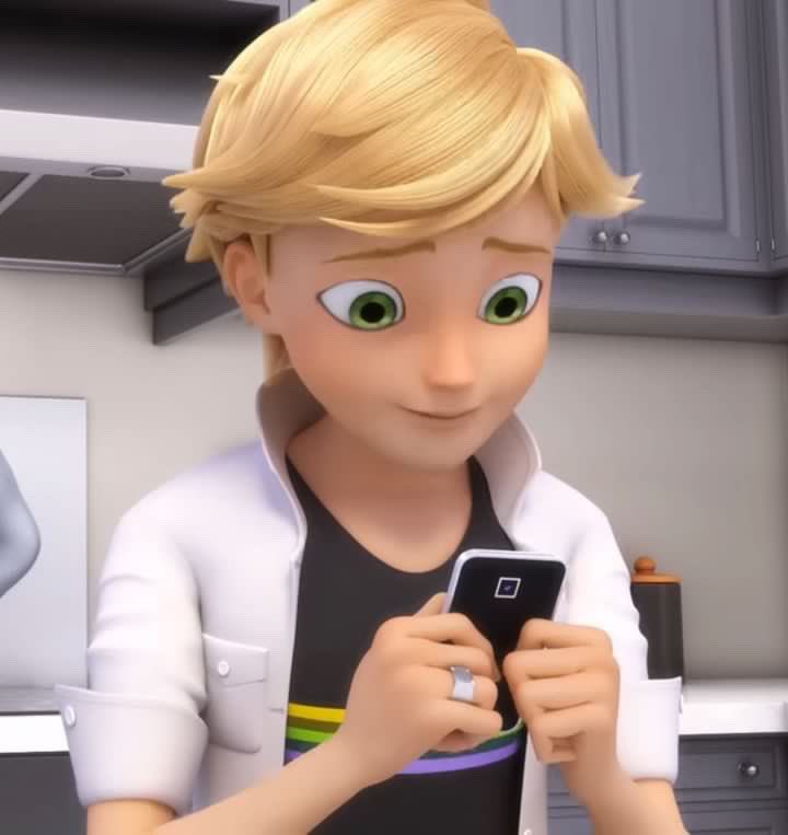 therealadynoir's tweet image. The “marinette special” look

A REALLY LONG THREAD (60 ish pics lmao) 
Thread made by me and @Sammlbidk (he found most of the pics 🤭- best collaboration of the century i fear /j) - 
A (collaborative /joint) thread 🧵
#adrienette  #MLBS5