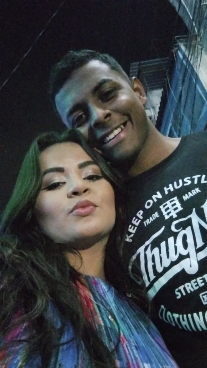 Todo grande homen tem uma grande mulher que nunca tá atrás mas que tá sempre do seu lado ❤️😍🙏🏾 Obrigado por tanto