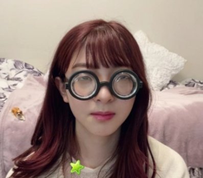 kuma_yati's tweet photo. りったん🍒 avex所属4周年🎉✨

約1ヶ月に渡ったshowroomのイベント✨
👓と謎なお芝居を駆使し予想を遥かに越える楽しい配信でした☺
ただ当時は脚の調子が良くなく本人もいろいろ思う所があったと思います
本当に頭が下がる思いでした

#菅原りこ 
#RICO　　　#メガ子
#推し の健康祈願忘れずに https://t.co/D8GKXSuPWx