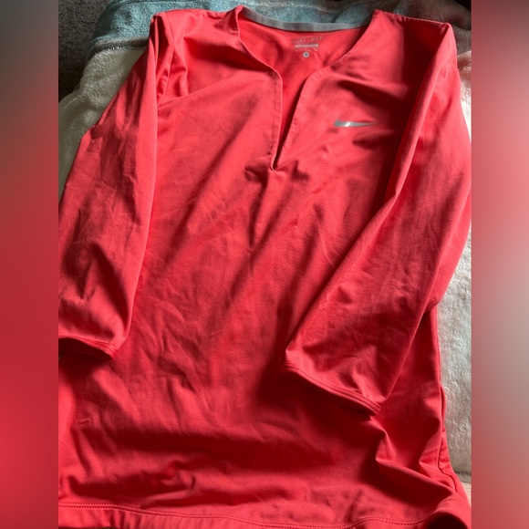 SJMamasShoppe's tweet photo. So good I had to share! Check out all the items I'm loving on @Poshmarkapp #poshmark #fashion #style #shopmycloset #vineyardvines #nike #kipling: https://t.co/s8XyiXlE0h https://t.co/06IGqkdIiq