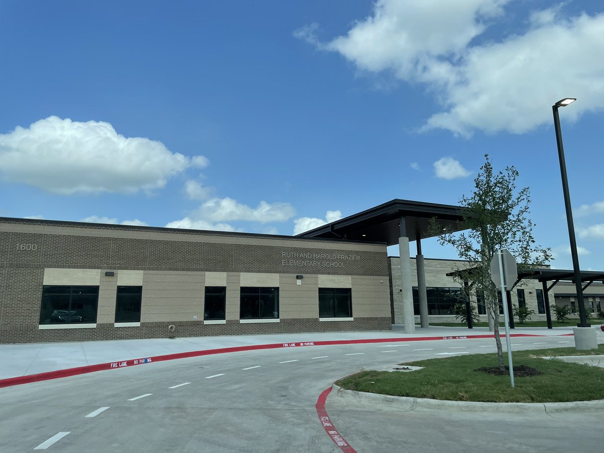 Amy Holderman tweet media