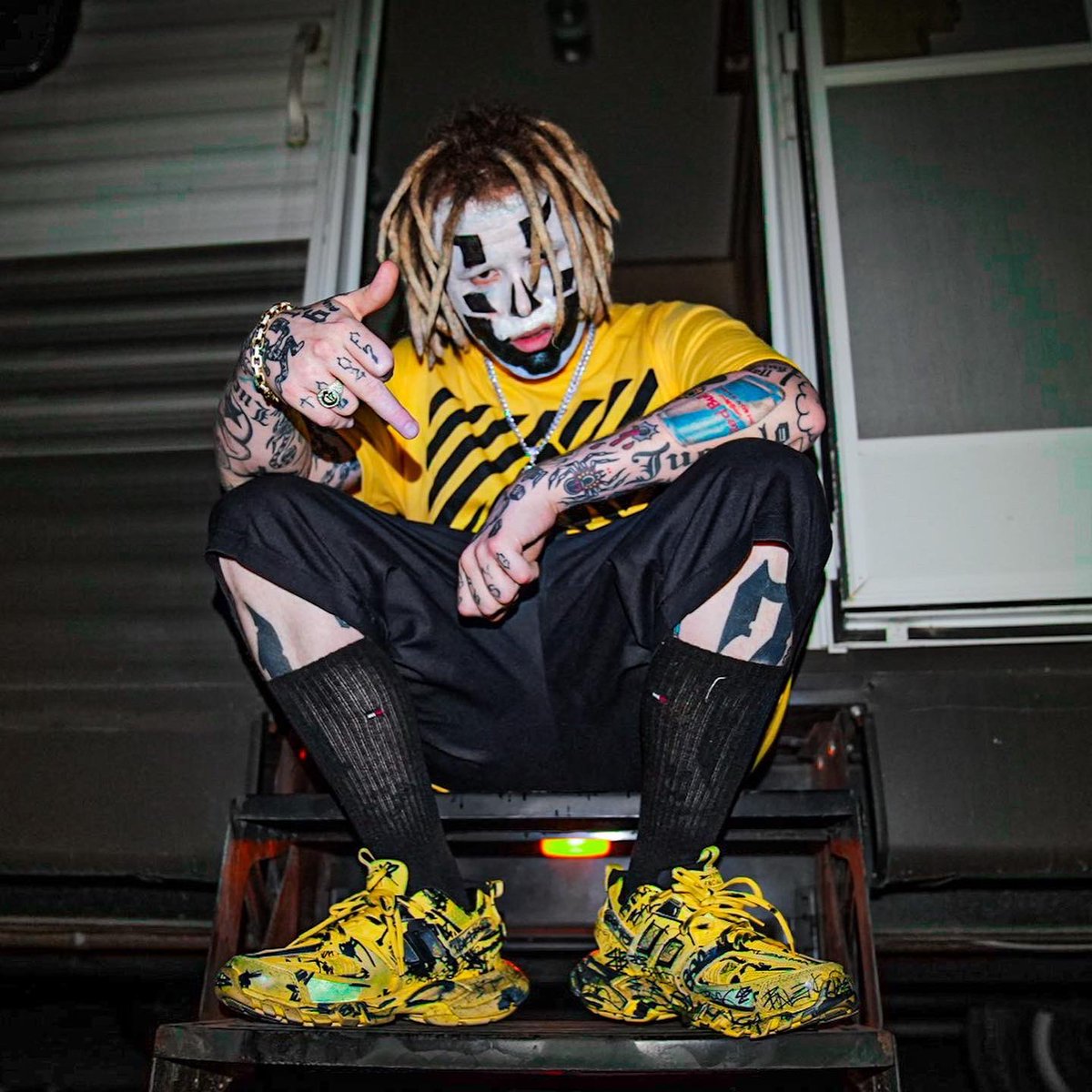 There is no place like home ⚠️