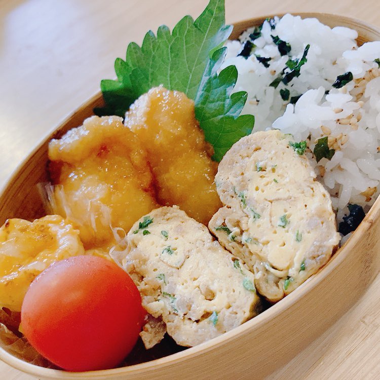 おパよう☀️ございます✨✨
昨日は🥵暑かった！ぶっ倒れたが早く寝て正解よ  今朝🍃インスタとショート確認 いい顔してるね 
今日明日で寝不足確定 多数だね
今回のﾂｱｰも楽しい事ばかり 最後まで頑張って！
暑い今日も笑って良きであれ🙆‍♀️

もはや飯垢…⤵︎ ︎