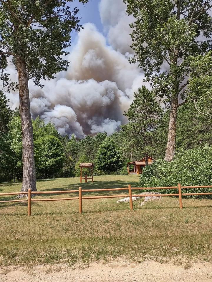 New Start in Michigan: A wildfire has broke out near Mesick, Michigan. Resources are responding. 

The Wexford County Sheriff has asked folks to avoid the area. 
#mifire #wildfire #miwx #wifire 
Wisconsin is also responding to a new start near Coloma. That is is the Pallet Fire,