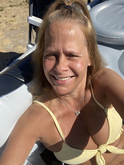 My new set at my only fans. https://t.co/aSVnwkLinq