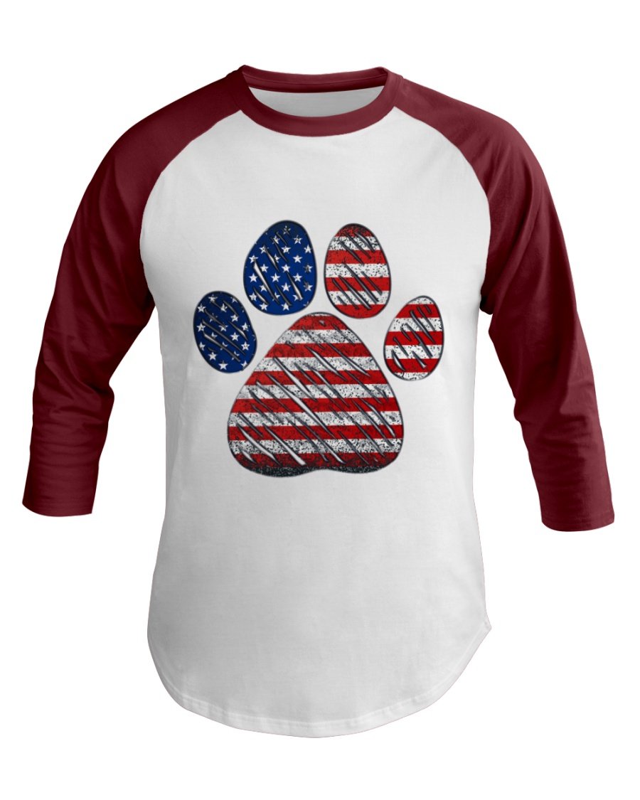 designer96156's tweet photo. 🐾🇺🇸 This patriotic kitty is showing off its American spirit with a paw-some salute to the flag! #funnycat #USA #pawsup 🐱 https://t.co/2ze4hmchXX