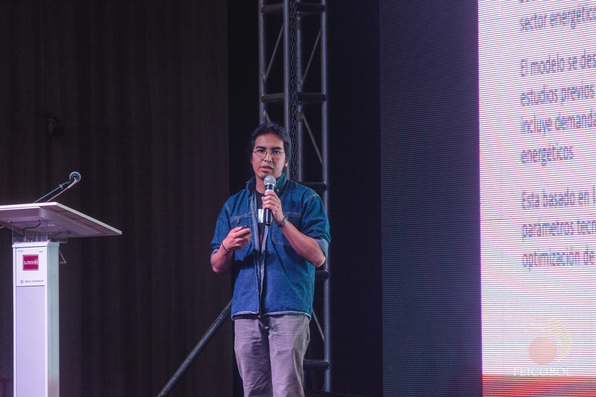 ¡El primer día del Feicobol Business ha sido simplemente espectacular! 🌟🤩 

El ambiente lleno de energía, las conexiones comerciales en marcha y la emoción palpable en el aire. Descubre los momentos destacados que marcaron el inicio de este evento épico.🚀💼 

#FeicobolBusiness