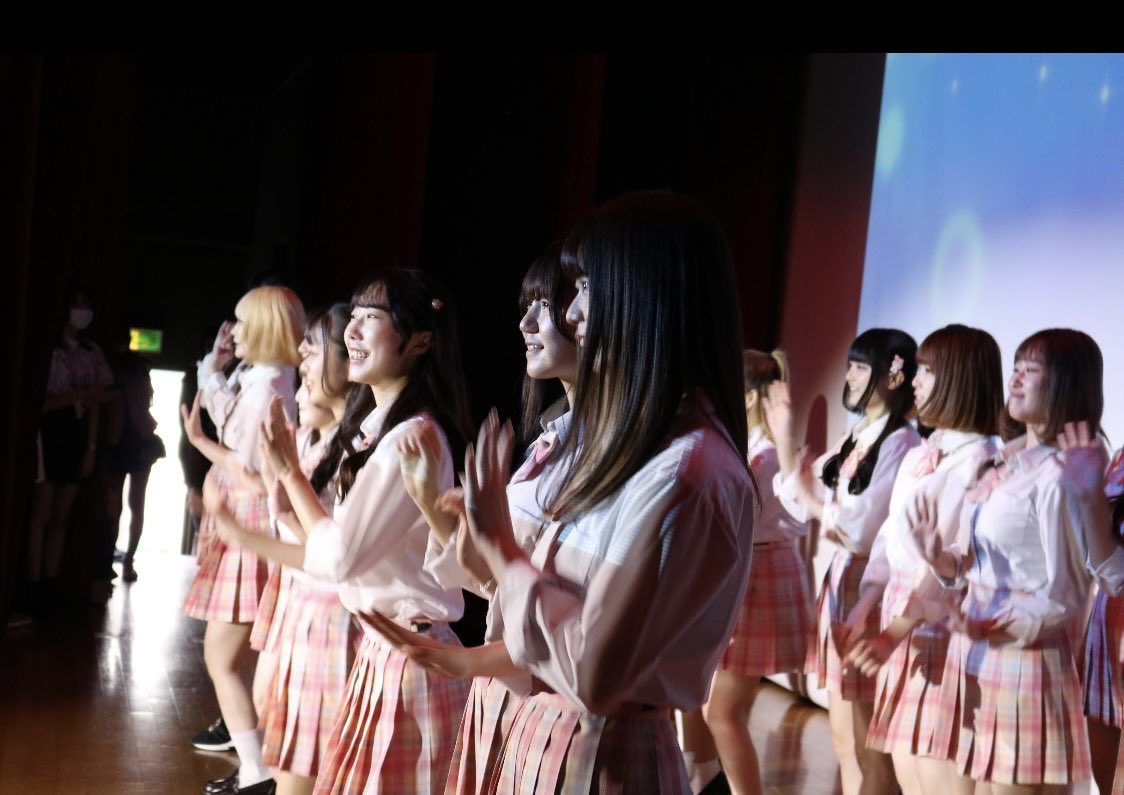 toita_woman's tweet photo. 【御礼】戸板Fes サマーステージは多くの高校生にご来場いただき大盛況に終わりました❗️お越しくださった皆さま、ありがとうございました😭

同日に行ったオープンキャンパスの様子はコチラから↓
https://t.co/BrFZ98cWEC

#戸板女子短期大学 #戸板Fes #サマステ　#ひなちゃん #オープンキャンパス https://t.co/BPSqWFPndu
