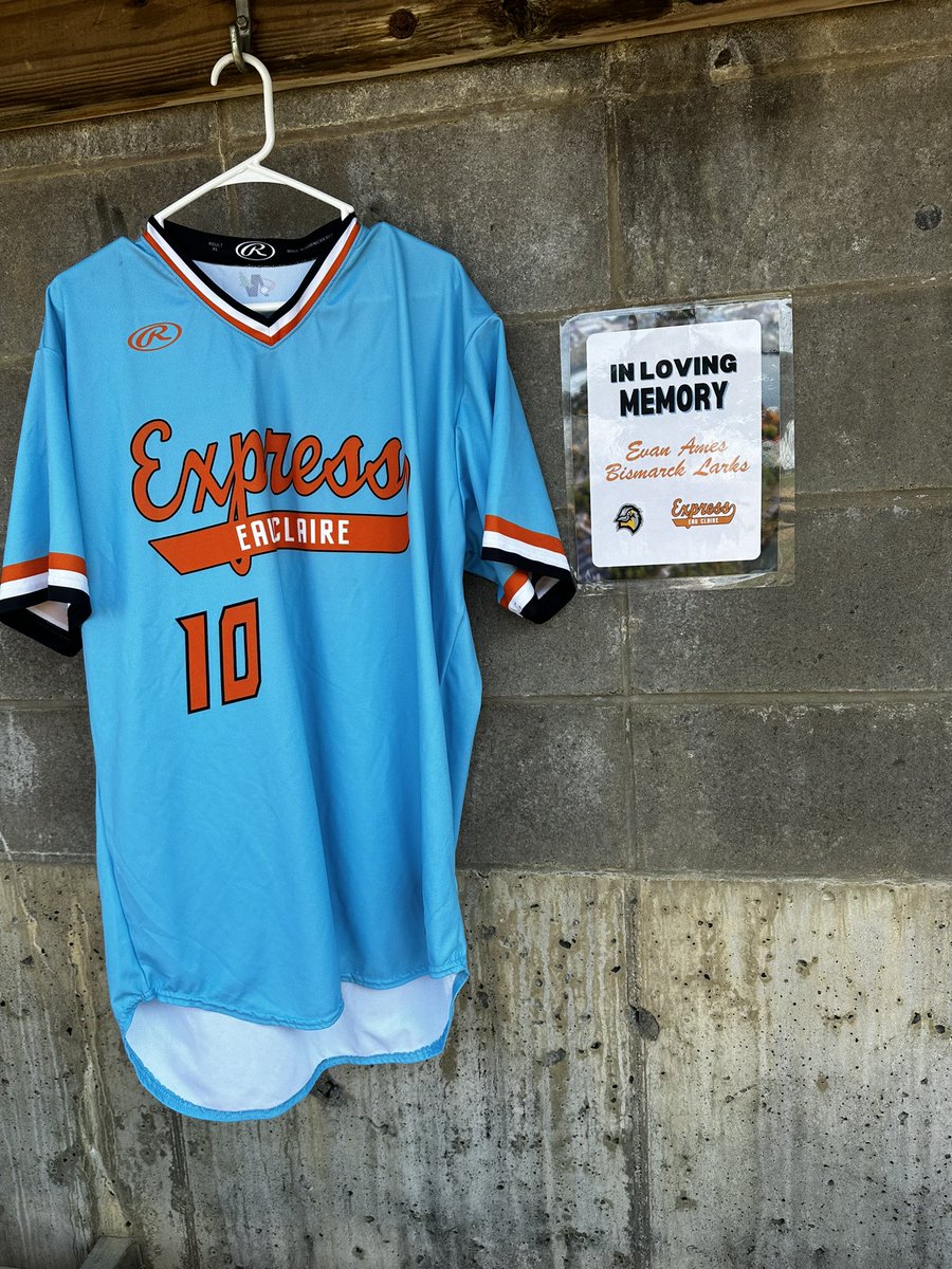 Hanging in the Express dugout tonight is Evan Ames #10 as we join <a href="/bismarcklarks/">Bismarck Larks</a> in remembering one of their own 💛