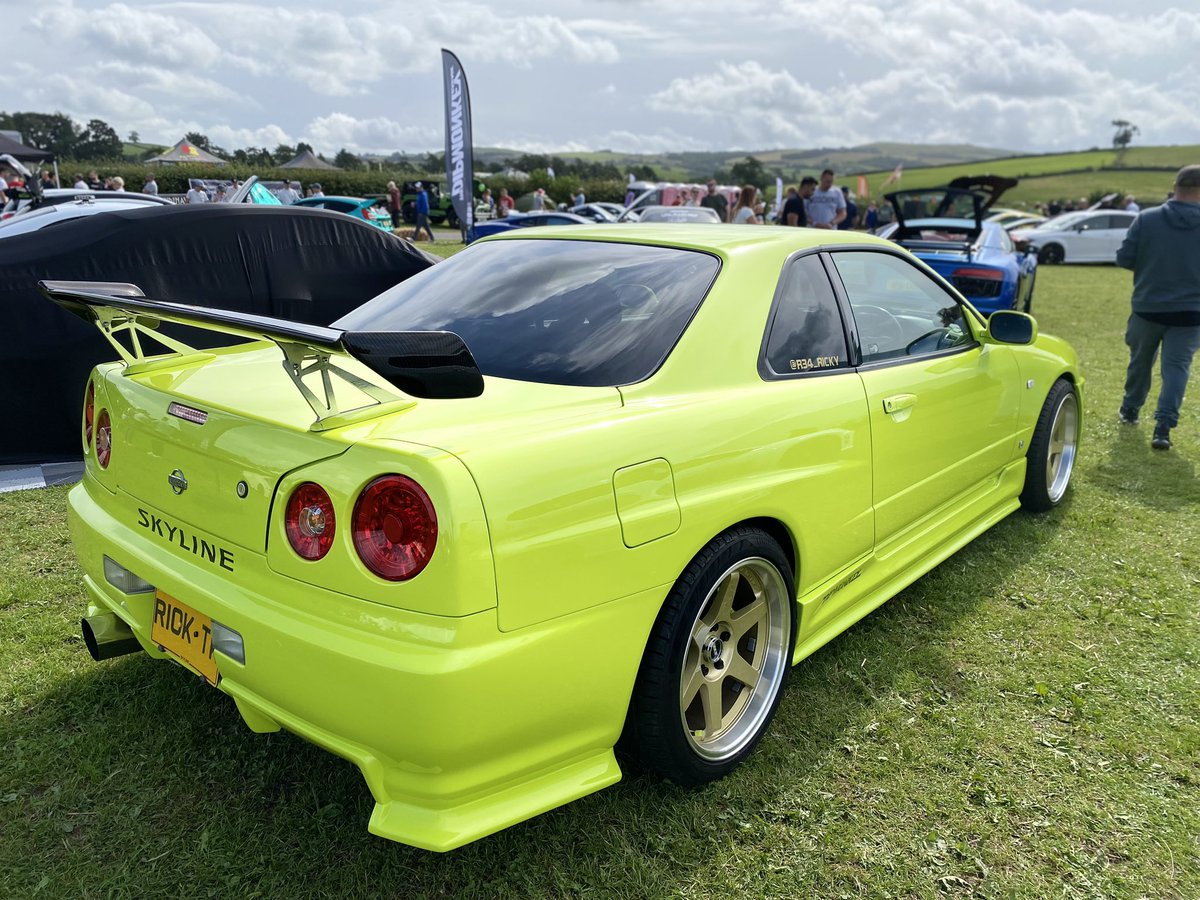 BrookfieldDan's tweet photo. The DMG Skyline @r34_ricky turned some heads this weekend 😍 at @wheelsupnorth 

#wheelsupnorth 
#r34 
#r34skyline 
#r34gtt 
#nissanskyline 
#jdmculture 
#acidgreen
#jdmsociety 
#petrolheadonsim 
#thedipmonkeygarage https://t.co/8P17I6W5Xj