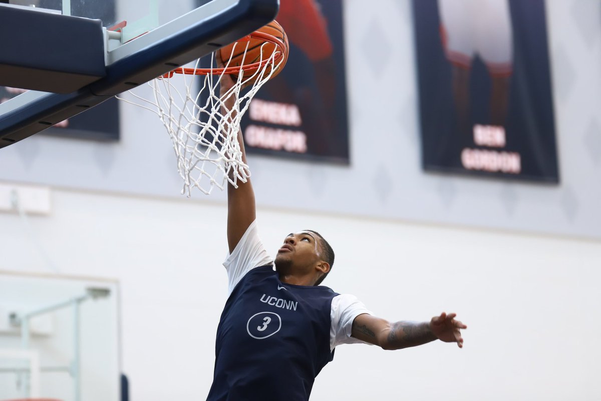 Better pics of Jaylin Stewart today #UCONN