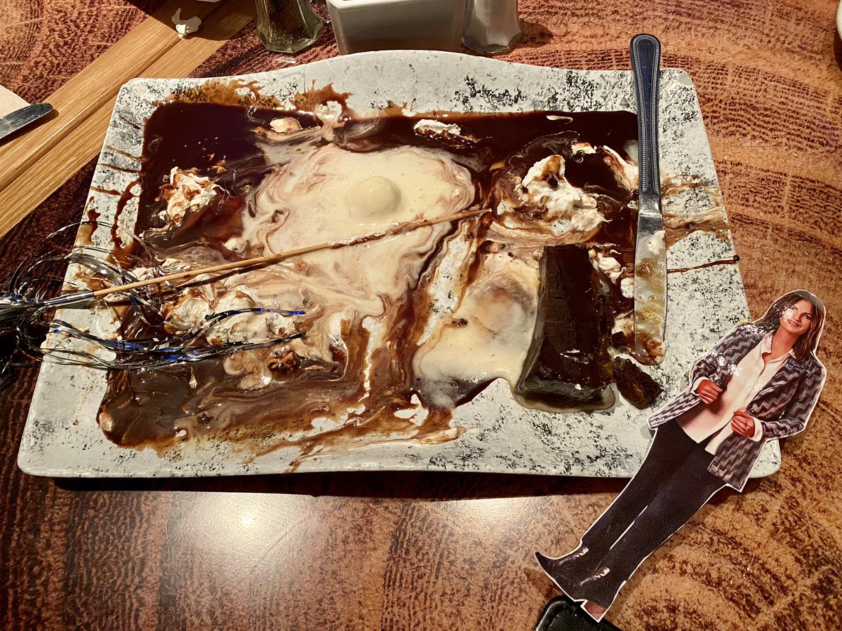 teachergal_ks's tweet image. Flat Alane had a great day at Disney Springs after we got back from the cruise &amp;amp; #impactretreat! She ate at Rainforest Cafe, got chocolate wasted (even though she doesn’t like sweets) &amp;amp; spent time playing with Legos! 🤩 #SummerWithAlane #sailawaywithalane @AlaneAdamsBooks