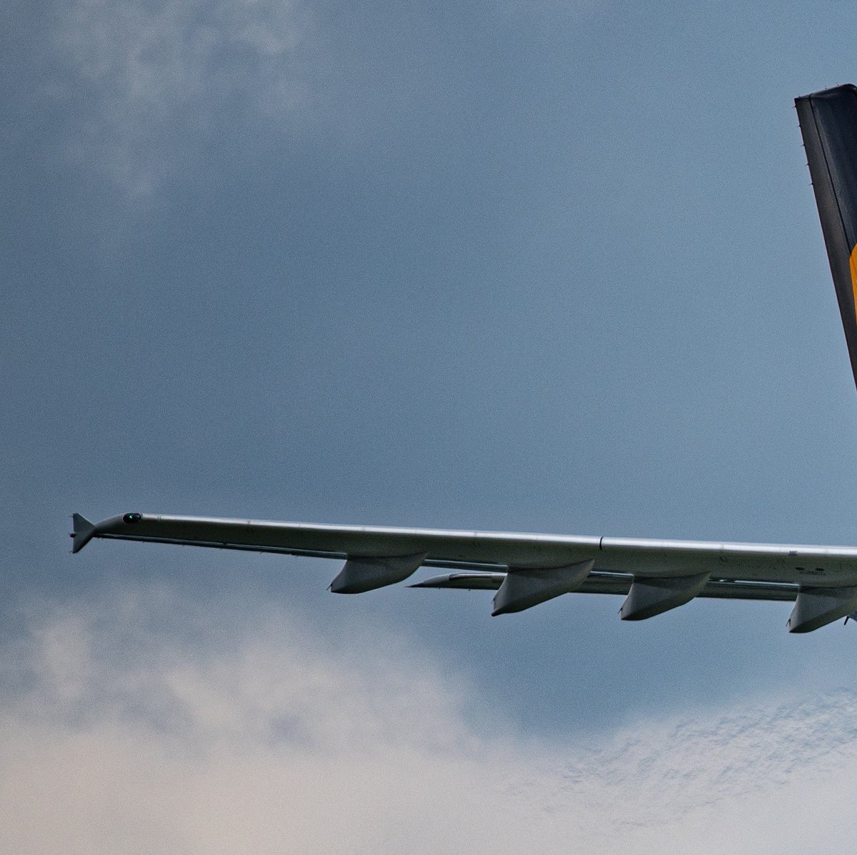 jmrutl01's tweet photo. In your best airshow announcer voice….
“The UPS Airlines A300 high speed passssss”
This A300-600F is wasting no time scooting through the box at #ThunderOverLouisville 2023
#louisville #avgeek #airshow #upsairlines #airbus #a300 #highspeedpass #kyderbyfestival https://t.co/n6JhdhHayu
