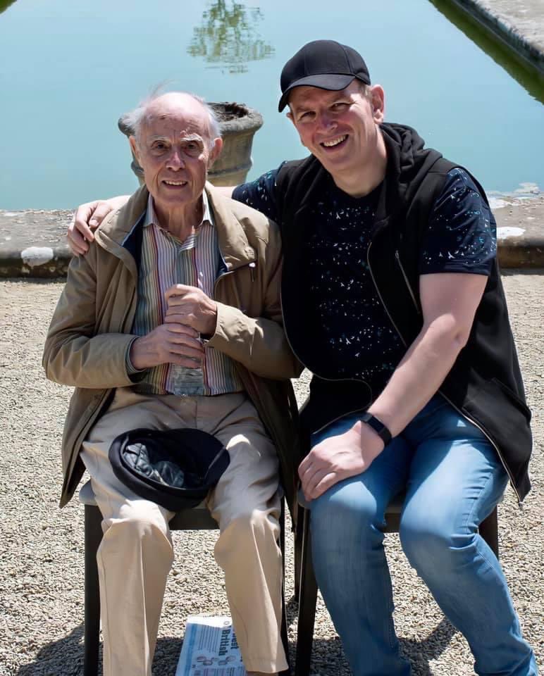 TimeLordDrew61's tweet photo. Happy 98th Birthday to David Graham the voice of Parker and so many others voices from the Anderson TV Series. Total Legend. #DavidGraham #Parker #Thunderbirds #ProfMattic #FireballXL5 #Supercar #FourFeatherFalls #Stingray #TheSecretService #DoctorWho #Daleks #PeppaPig #Timeslip https://t.co/rejMnBMn2g