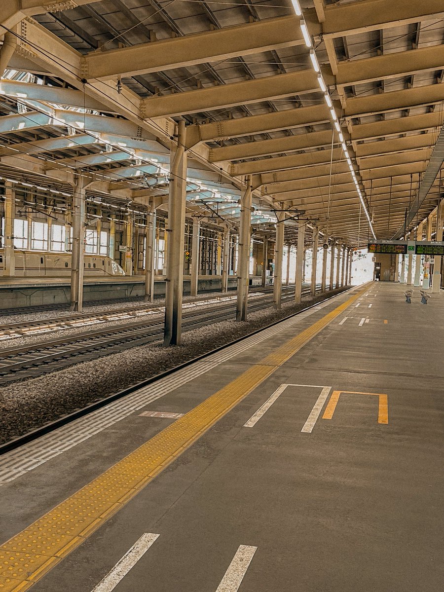 Yuzawa station in Japan #accidentallywesanderson