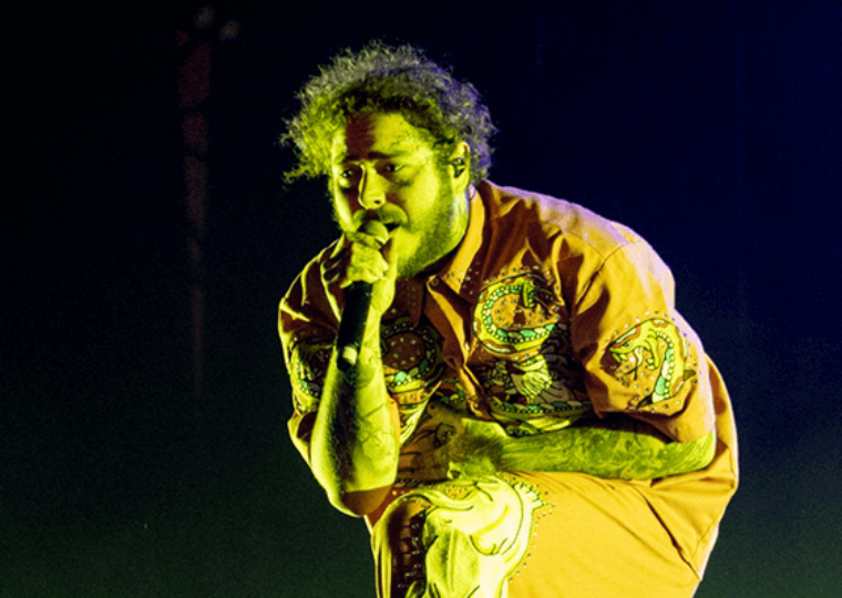 conecta2mix's tweet photo. El artista estadounidense Post Malone anunció su regreso a Chile en el marco de su gira If Y’all Weren’t Here, I’d Be Cryin. Esta es su segunda vez que estará en el país, tras venir el 2019 a Lollapalooza. #Concierto #PostMalone #SantiagodeChile

https://t.co/sFSvBeSnrs https://t.co/F8MXScnC1Z