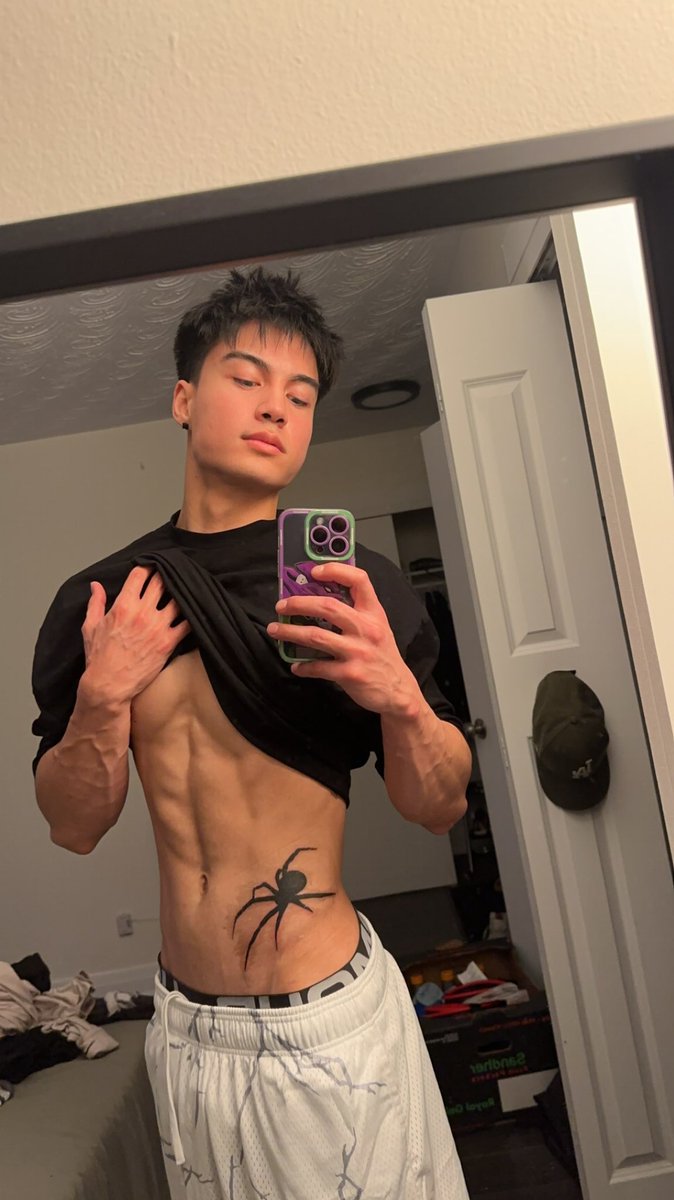 p0rnaldo's tweet photo. check my bio to see my eggroll https://t.co/mFgiPAPTdN