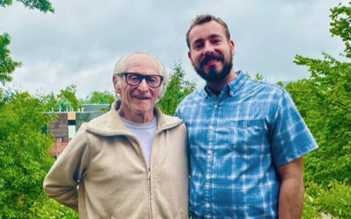 Cliff, 89, and Steven, 26, met through a campus-based workshop series called Generation Exchange, then became friends when advice and support flowed both ways. ow.ly/aNVo50P878Y #ChangingAging #PositiveAging #Aging #Intergenerational