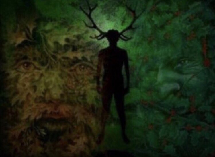 The great kings of Oak &amp; Holly did battle at the solstice, &amp; Oak, king of sun &amp; light, was defeated. The Holly king has risen as victor &amp; now reigns supreme over the lessening light of the dark half of the year. #FairyTaleTuesday.