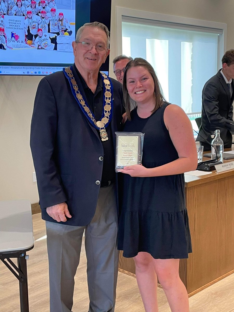 ElgieJordyn's tweet photo. Thank you much West Perth Council for recognizing our U18 girls on our OWHA championship @WestPerthON https://t.co/DkDBDUChWB