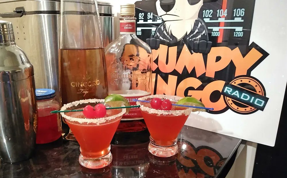 I'm Kenny The Bartender & tomorrow is National Rainier Cherry Day, so I'm mixing the Grumpy Dingo Radio Cherry Lime Margarita.  Sure, it uses Maraschino cherries & not Rainier but I'm not exactly right next to Mount Rainier, you know? #cocktails #Rainier
https://t.co/nzzyXn254k https://t.co/TDjHdd4LE5