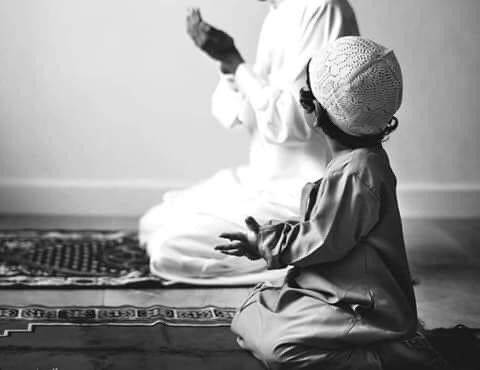 Telawah_kw's tweet photo. واجعلني مقيم الصلاة يارب وذريتي..🤲🍃 https://t.co/GnThpgmMnH