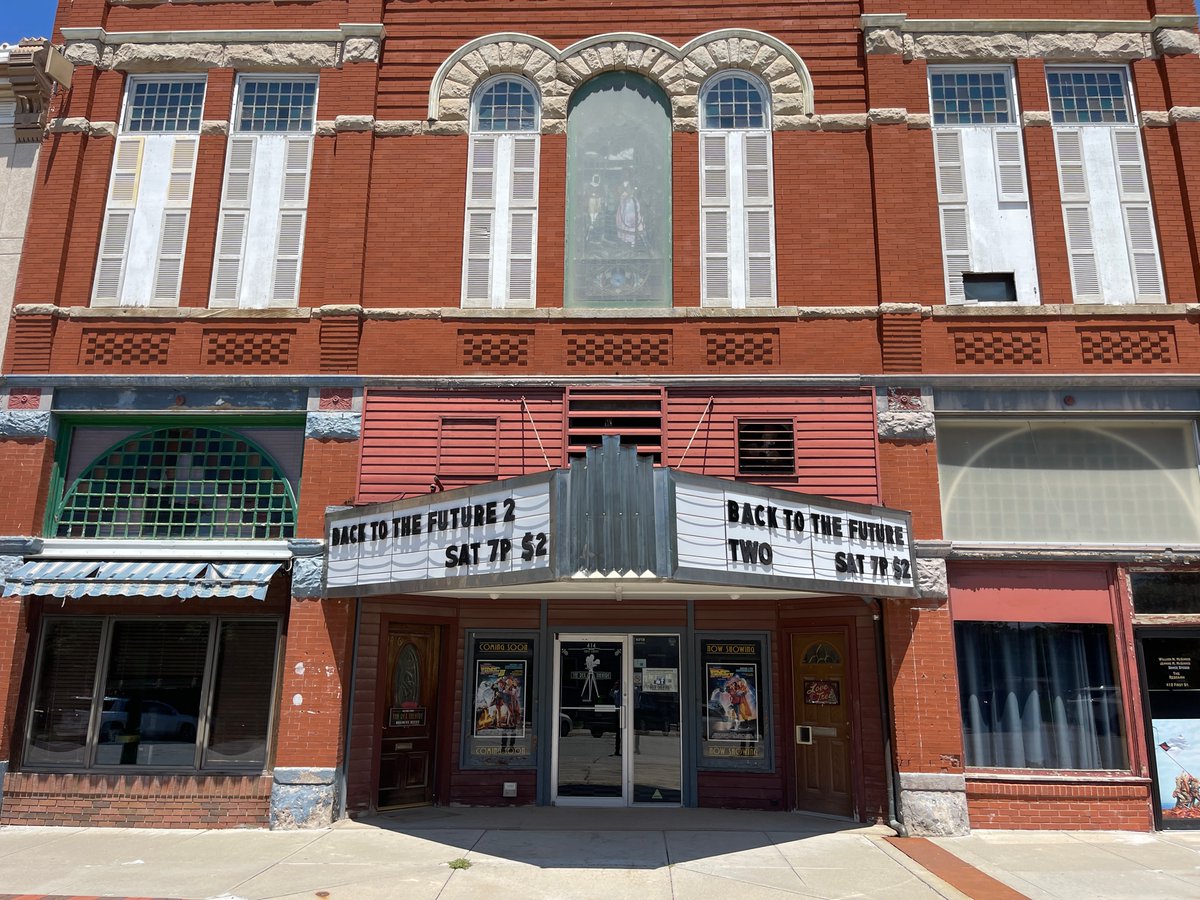 Georgedoll's tweet photo. Movie Theaters of Rural IA, Part 2 https://t.co/JuK0208y8G