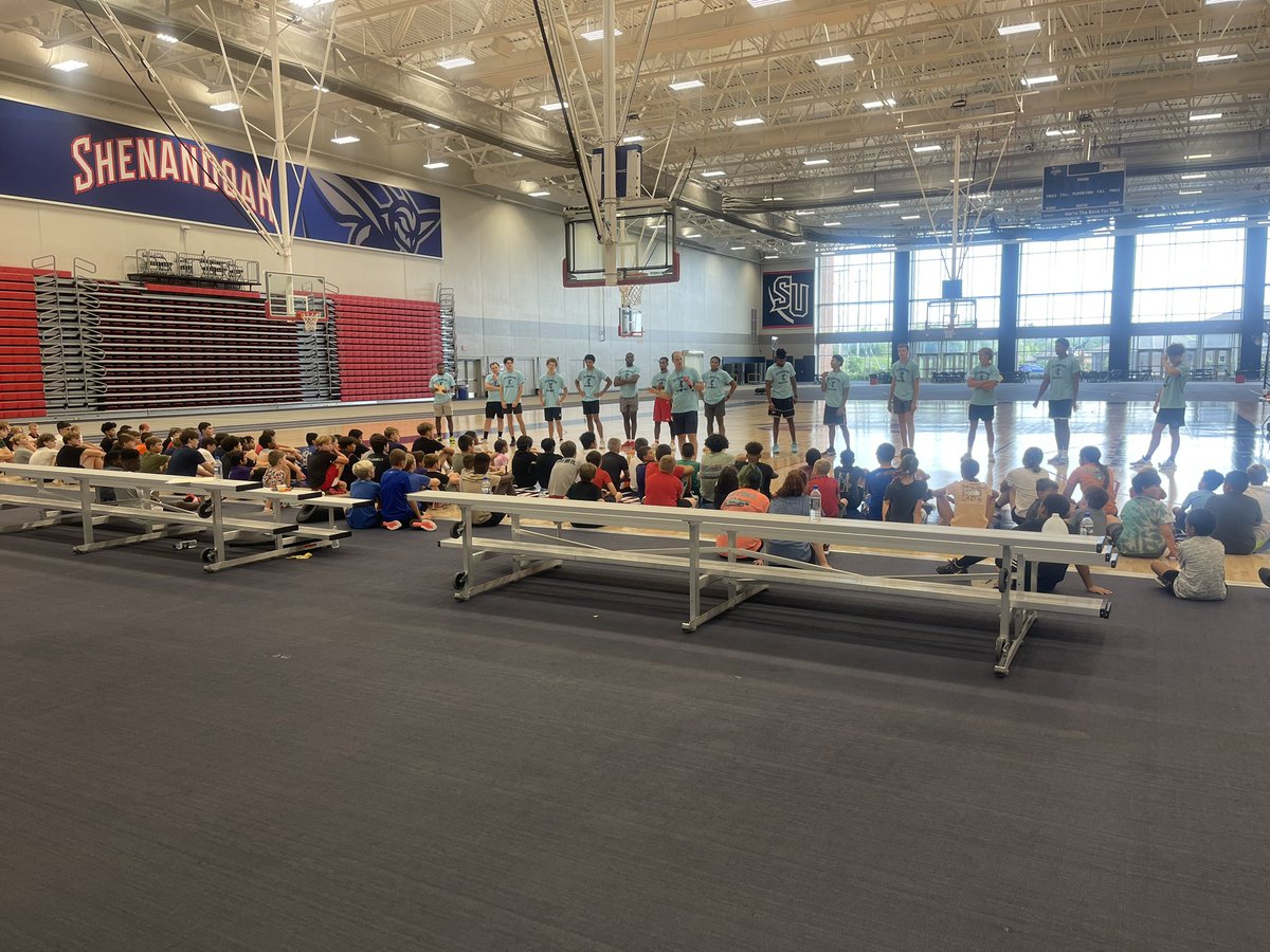 Red Hornets Basketball Camp Day 1 ‼️ #HornetFamily 🔴🔵