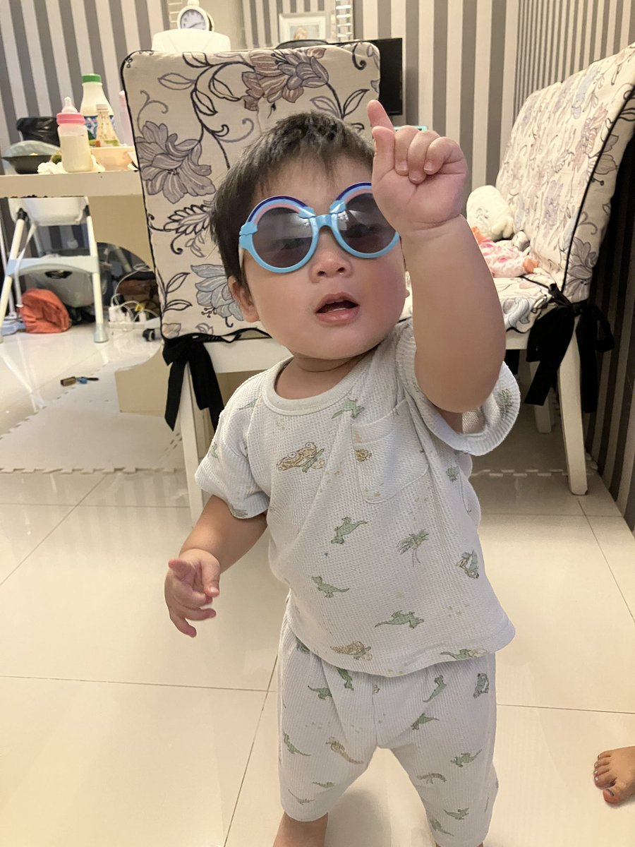 ChannelSotaro's tweet photo. メガネにハマる1歳児🥸 https://t.co/Apnq5XFLkr