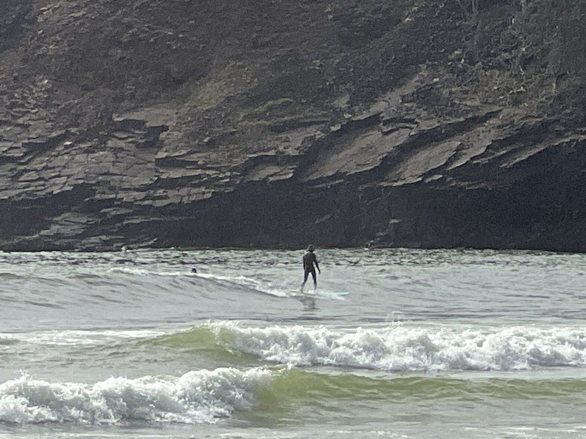 MarkNagi's tweet photo. Yes I know they were in Malibu but I’m pretty sure that’s Warchild aka Lupton Pittman. #BackoffWarchild #Seriously https://t.co/jIkthlyJG1