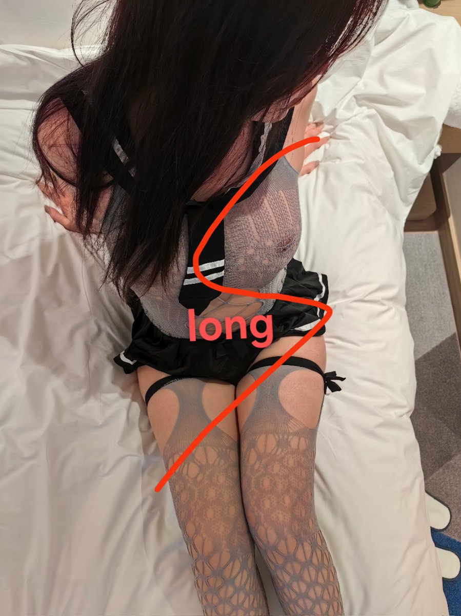 longgangbb's tweet photo. 尽情玩耍吧，接着来要分开一个多月，吃饱了撑着好过饿着 https://t.co/6pYMXw7Gm1