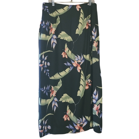 hzuidema's tweet photo. So good I had to share! Check out all the items I'm loving on @Poshmarkapp #poshmark #fashion #style #shopmycloset #northernreflections #tommybahama: https://t.co/O6WgSGVUJG https://t.co/w3x8tdIzgt
