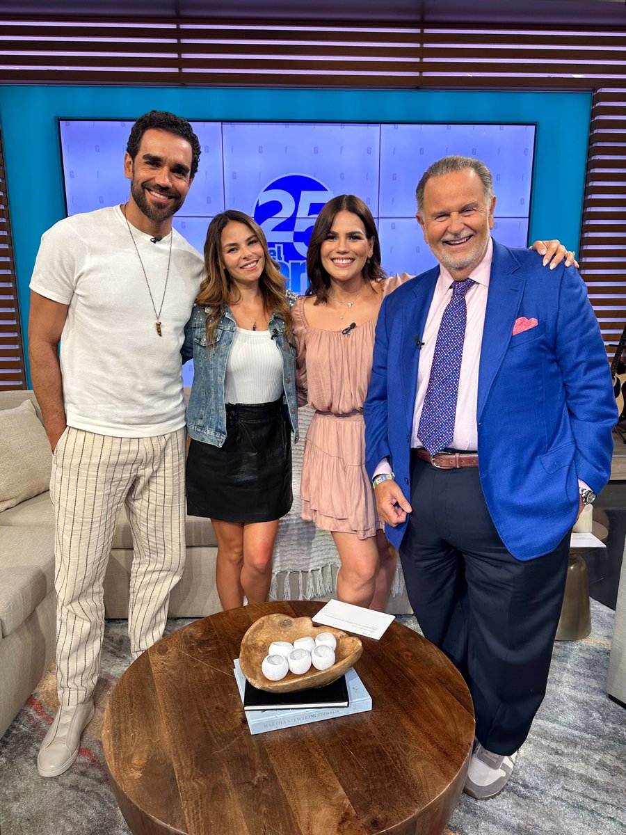 ElGordoyLaFlaca's tweet photo. Gracias por la visita #MarcusOrnellas y #AlejandraRobles y éxitos con #EternamenteUS 📺 https://t.co/aS9EGx0XbG