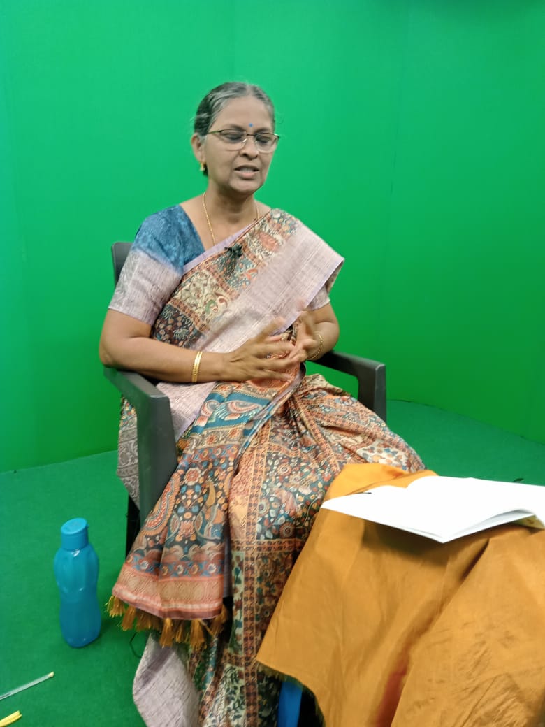 Pmctelugu's tweet image. ఈ రోజు గ్రంథాలయ కార్యక్రమంలో అతిథిగా మాలతీ గారు పాల్గొన్నారు!
#Grandalayam #Malathi #PMCTelugu #PSSMGlobal #Live #shooting #post #like #photos #pics #images