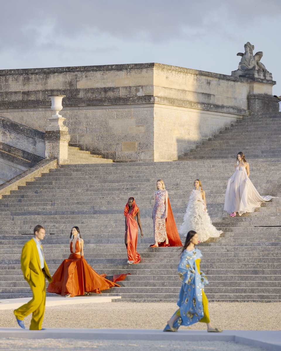 nowfashion's tweet image. My work for the Valentino Haute Couture Fall Winter 2023 fashion show.

#valentinounchâteau #couture #fw23 #pfw #fashionweek #valentino