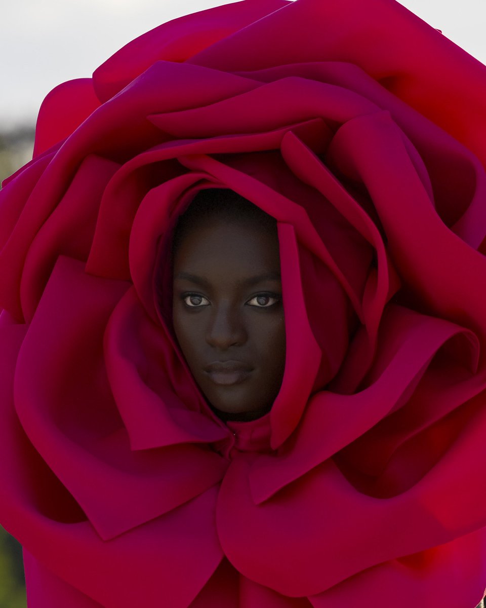 nowfashion's tweet image. My work for the Valentino Haute Couture Fall Winter 2023 fashion show.

#valentinounchâteau #couture #fw23 #pfw #fashionweek #valentino