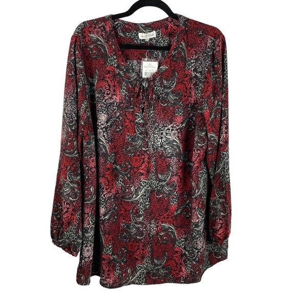 Ladybeechic1's tweet photo. So good I had to share! Check out all the items I'm loving on @Poshmarkapp from @man2214 #poshmark #fashion #style #shopmycloset #northernreflections #rwco: https://t.co/fKUF03Ry68 https://t.co/HcuqwT6NfL