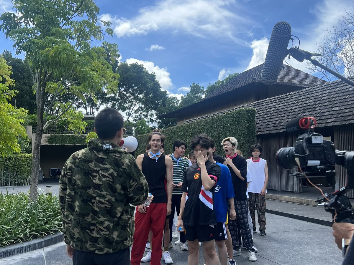 ACROSSTHESKYTH's tweet photo. ห๊าาาา ใครมา!!! 
#ACROSSTHESKYลัดฟ้าล่าฝัน https://t.co/A85xEzAqKS
