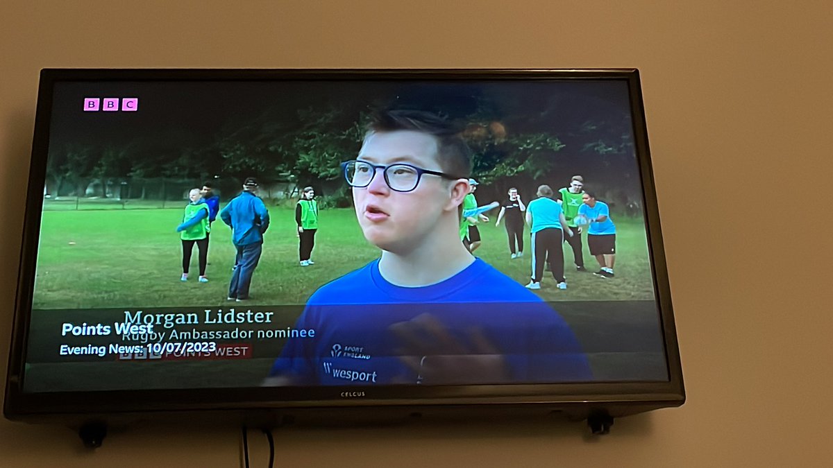 dcstretch's tweet image. Fab to see a @WalcotWarriors @walcotrugby player on the news last night and @BR_Foundation/ previous @WalcotWarriors.
Go well in the smoke chaps!
@cathetinelidst1 
#WhatTeamAreWe!?