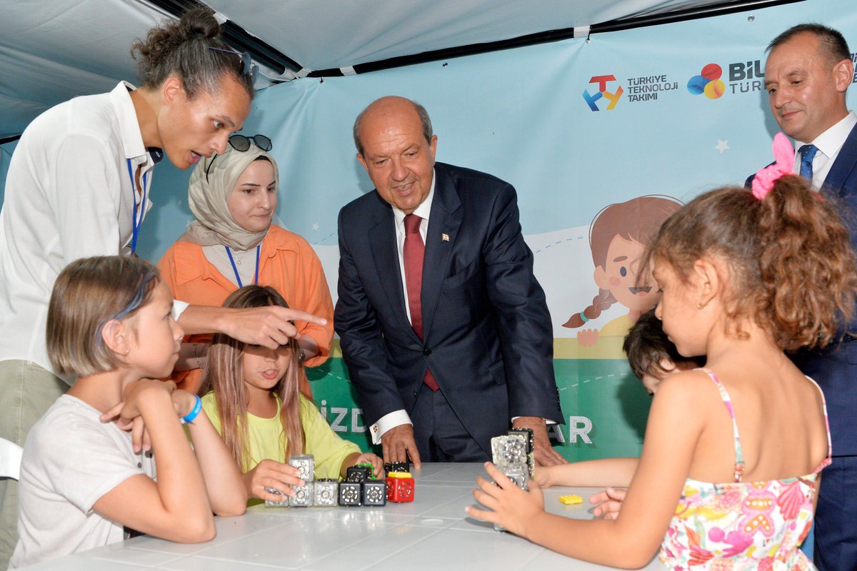 ErsinrTatar's tweet photo. Gelecek Onlara Emanet … BİLİMFEST KIBRIS. Teknoloji çağında çocuklarımız geleceğe hazırlanıyor. Emeği geçenlere çok teşekkür ederim. https://t.co/0RrB9xvyMO