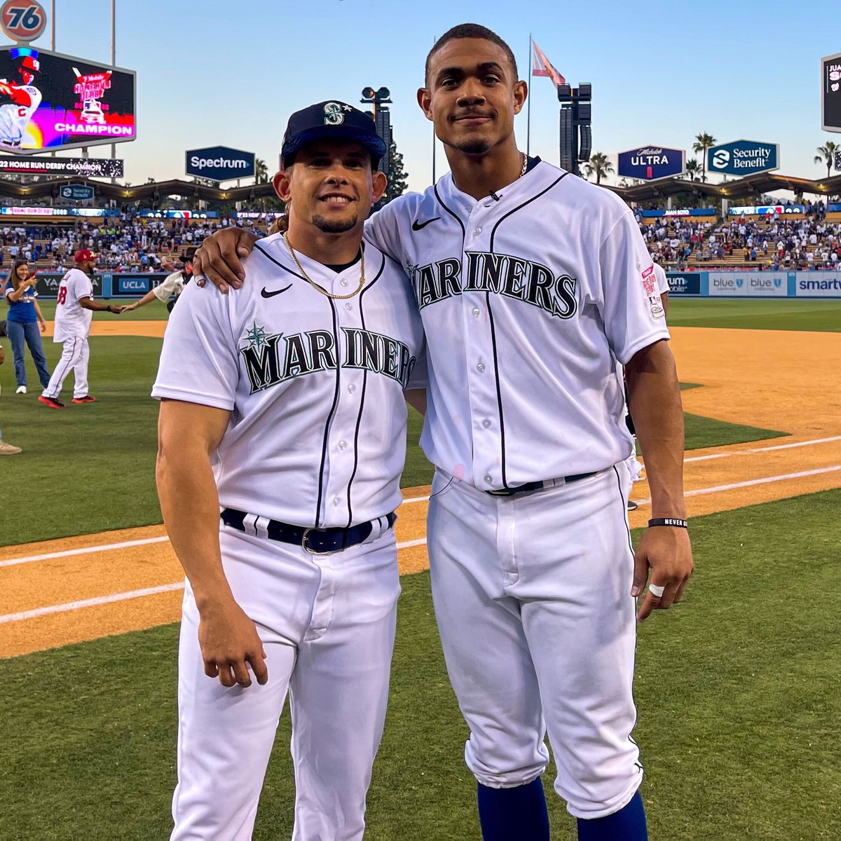 Mariner Muse tweet media