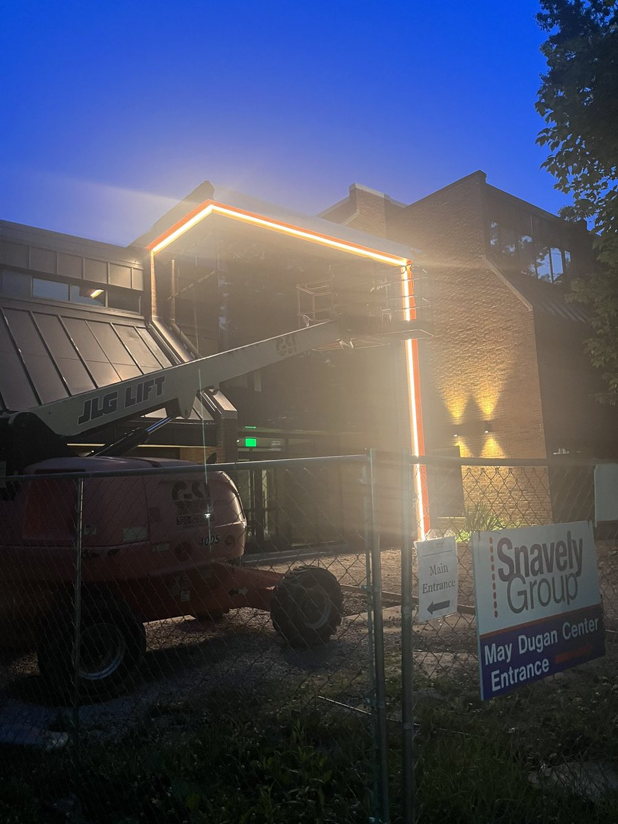 joecimperman's tweet photo. Looking really really great @MayDuganCenter #loveyourlight https://t.co/IpxeUXnb83